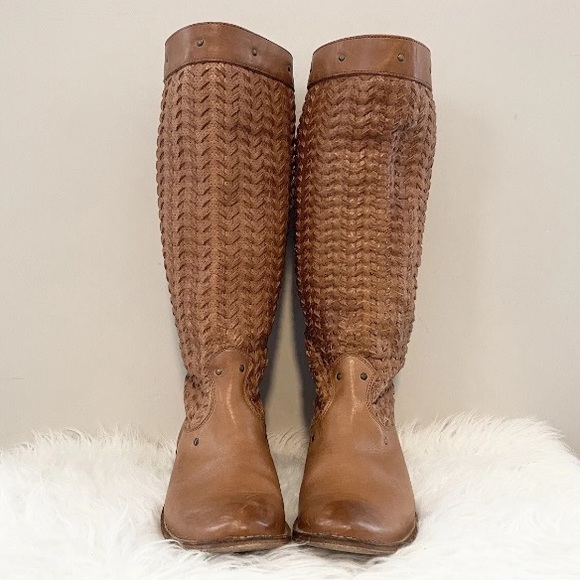 FRYE Shirley Woven Tan Leather Knee High Tall Western Riding Stud Boots Sz 6.5 - Picture 3 of 16